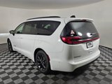 New 2025 Chrysler Pacifica Select image 6