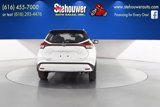 Used 2024 Nissan Kicks SR image 4