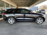 Used 2017 Jaguar F-PACE R-Sport image 4