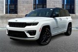 New 2025 Jeep Grand Cherokee Summit image 2