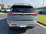 New 2025 Nissan Pathfinder Platinum image 4