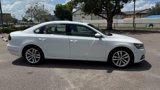 Used 2018 Volkswagen Passat 2.0T SE image 5