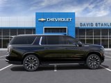 New 2025 Chevrolet Suburban High Country image 5