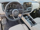 New 2025 Nissan Pathfinder SL image 3