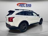 Used 2022 Kia Sorento SX Prestige image 3