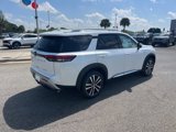 New 2025 Nissan Pathfinder Platinum image 5