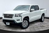 Used 2023 Nissan Frontier SV image 2