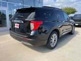 Certified 2023 Ford Explorer XLT w/ Equipment Group 202A image 5