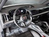 Certified 2025 Porsche Cayenne Coupe image 4