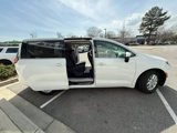Used 2022 Chrysler Voyager LX image 4