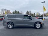 New 2025 Chrysler Pacifica Select image 5