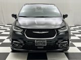 New 2025 Chrysler Pacifica Select image 2
