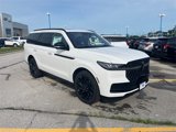 New 2025 Lincoln Navigator Reserve image 2