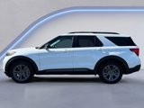 Certified 2022 Ford Explorer XLT w/ Equipment Group 202A image 3