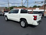 Used 2022 Nissan Frontier SV w/ Technology Package image 6