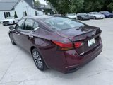 Used 2024 Nissan Altima 2.5 SV image 2