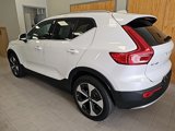 Certified 2025 Volvo XC40 B5 Plus image 5