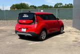 Used 2023 Kia Soul LX image 3