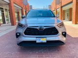 Used 2021 Toyota Highlander XLE image 2