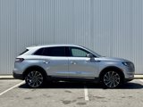 Used 2022 Lincoln Nautilus Reserve w/ Equipment Group 202A image 6