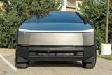Used 2024 Tesla Cybertruck AWD Crew Cab image 3