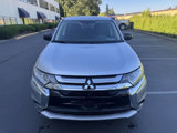 Used 2018 Mitsubishi Outlander ES image 2