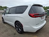 New 2026 Chrysler Pacifica Select image 4