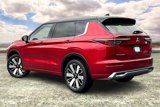 New 2025 Mitsubishi Outlander AWD image 3