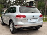 Used 2015 Volkswagen Touareg Sport image 5