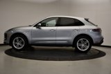 Certified 2023 Porsche Macan image 2