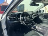 Used 2020 Toyota Highlander Limited image 3