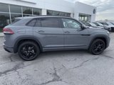 New 2025 Volkswagen Atlas Cross Sport SEL R-Line image 4