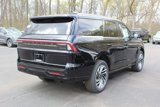 New 2025 Lincoln Navigator Reserve image 3