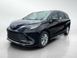 New 2025 Toyota Sienna Limited image 3
