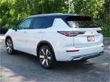 New 2025 Mitsubishi Outlander SEL image 2