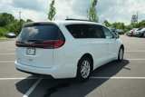 Used 2022 Chrysler Pacifica Touring-L image 5