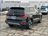 Used 2024 Volkswagen Taos SE w/ Panoramic Sunroof Package image 3