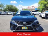 Used 2018 Toyota Camry SE w/ Accessory Appearance Package image 2