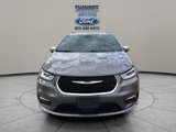 Used 2023 Chrysler Pacifica Limited image 2