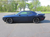 Used 2014 Dodge Challenger SXT image 2