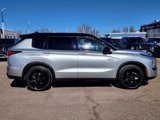 Used 2025 Mitsubishi Outlander 4WD Plug-In Hybrid image 2