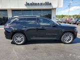 Certified 2022 Jeep Grand Cherokee Summit w/ Luxury Tech Group V image 2