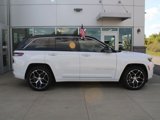 New 2025 Jeep Grand Cherokee Summit image 3