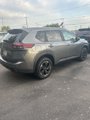 Used 2024 Nissan Rogue SV image 4