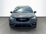 Used 2021 Chrysler Pacifica Touring-L w/ Premium & Safety Sphere Group image 2