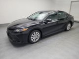 Used 2020 Toyota Camry LE image 2