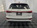 New 2025 Audi Q6 e-tron Prestige image 5
