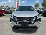 Used 2025 Nissan Rogue SV image 2