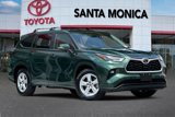 Used 2024 Toyota Highlander LE image 2