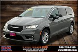 New 2025 Chrysler Pacifica Select image 3